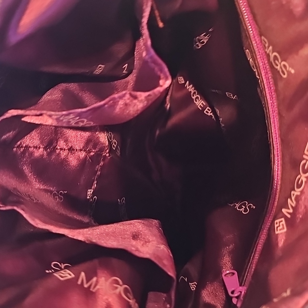 Maggie Bags Crossbody - Picture 4 of 11